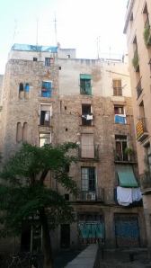 clothes hanging barcelona