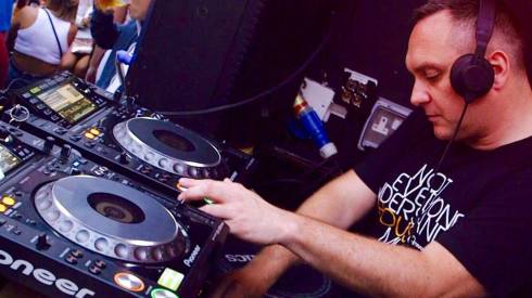 Dean on the decks.jpg